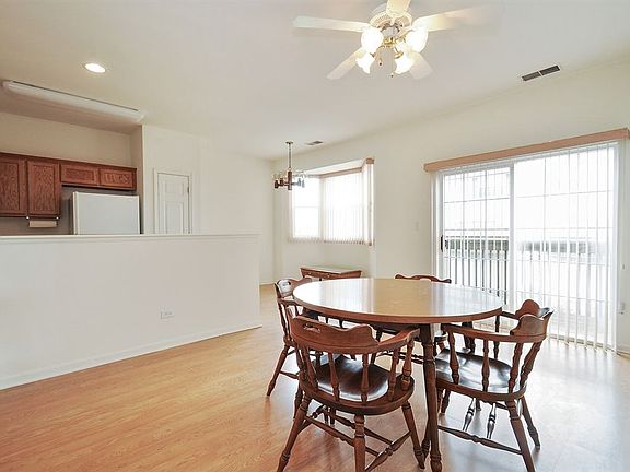 5th image of 5243 Stoneridge Ct