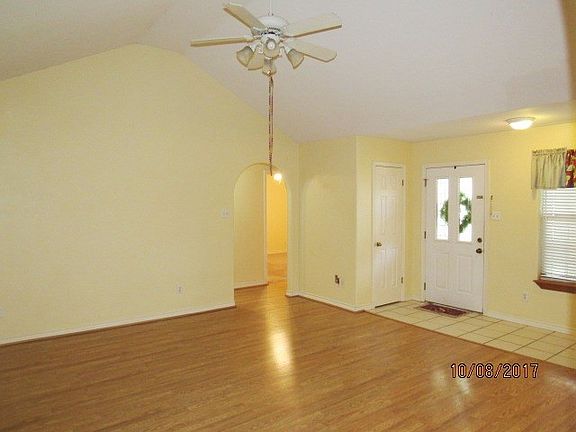 2nd image of 716 Aurora St
