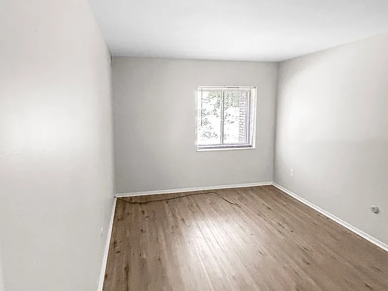 5085 Sanlin Dr — Photo 19