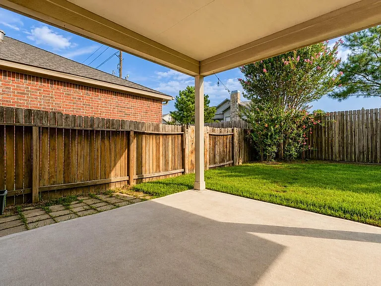 24314 Courtland Oaks St — Photo 37
