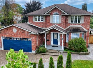 32 Elsley Ct, Guelph, ON N1C1C8