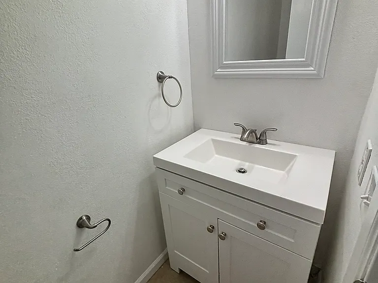 1820 S Monterey Dr #4 — Photo 3