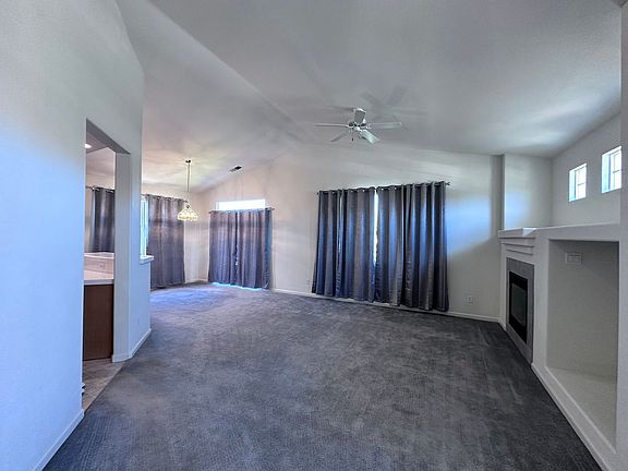 3rd image of 10427 Chadwell Dr