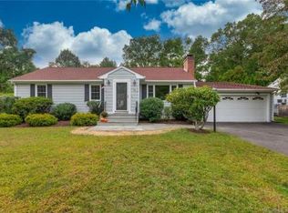 25 Twin Brooks Ln, Fairfield, CT 06824