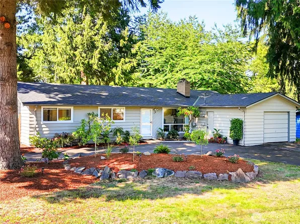 7825 189th Place SW, Edmonds, WA 98026