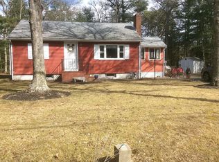 136 Highland Ave, Cotuit, MA 02635