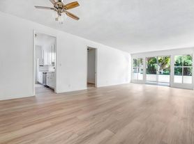 1134 11th St, Santa Monica, CA