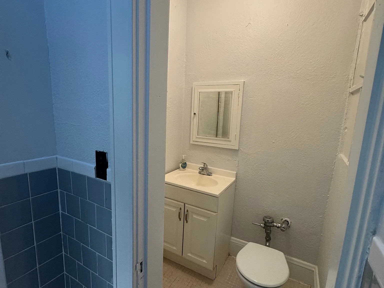 Studio, 400 sqft, $2,250 — Photo 4