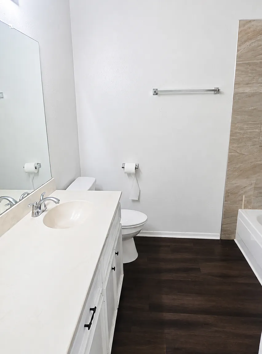 2 bed, 1.5 bath, 1155 sqft, $1,350 — Photo 3