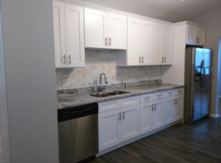 9819 N Glendale Ln, Niles, IL 60714