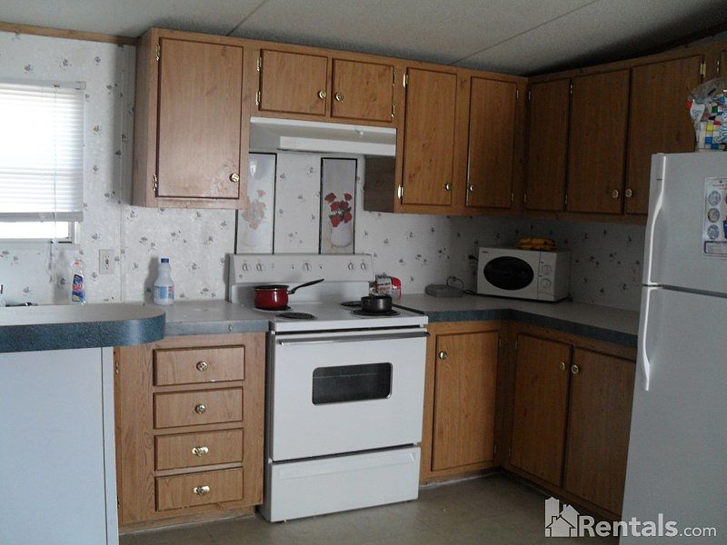 1st image of 9862 S 11th Ave