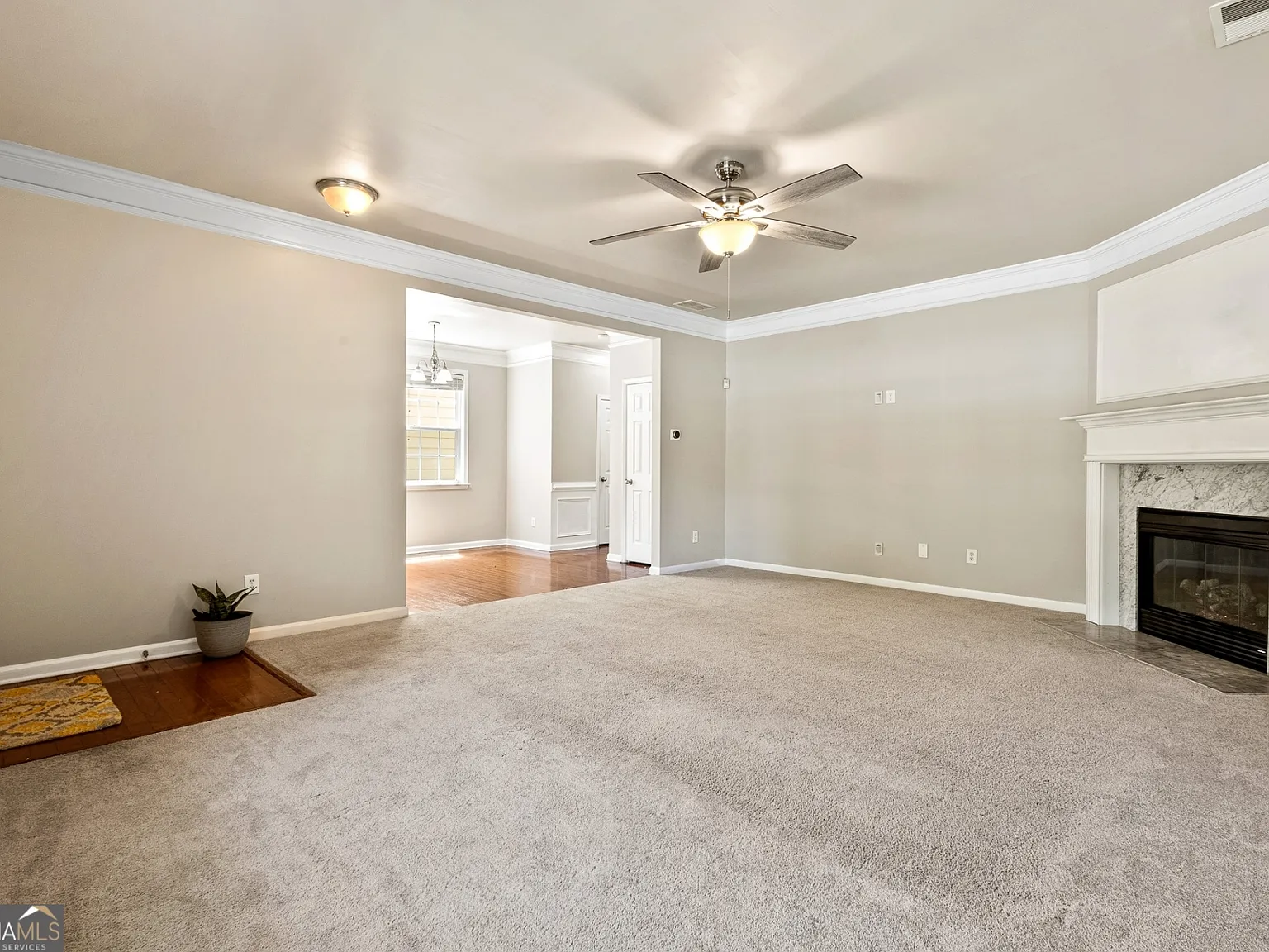 3 bed, 2.5 bath, 1662 sqft, $2,600 — Photo 2