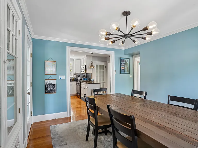 3 Woburn St — Photo 18