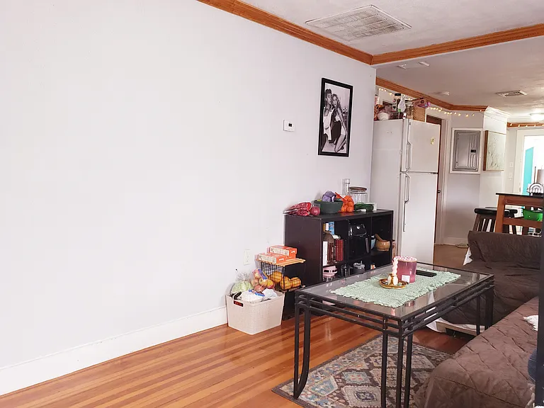 29 Linden St — Photo 14
