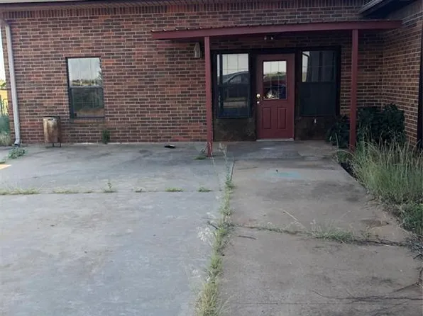 33110 N Square Top Rd, Anadarko, OK 73005