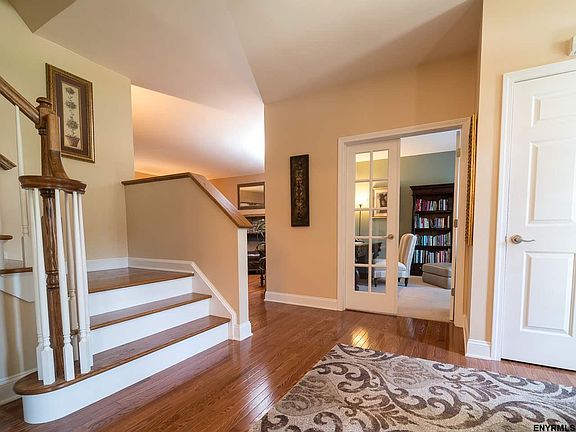 3rd image of 6 Wildberry Ct