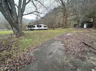 13180 Highway 38, Lejunior, KY 40849