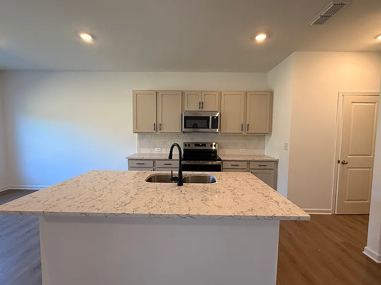 228 Kinship Dr SW — Photo 8