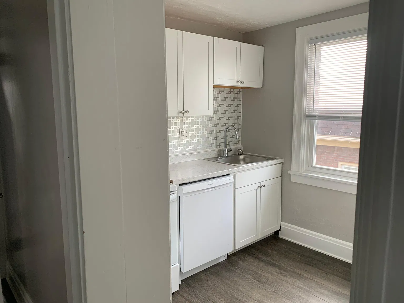 410 Marlow St — Photo 2