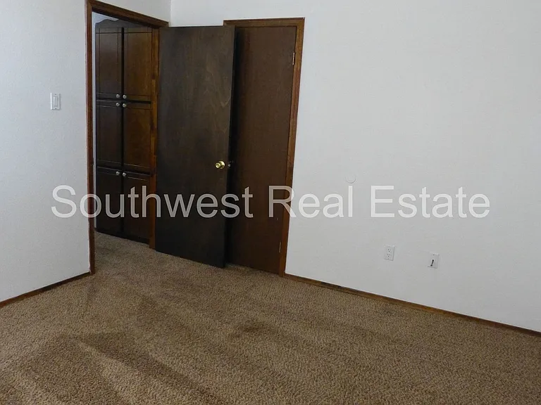 1220 W. Manana Blvd. — Photo 14