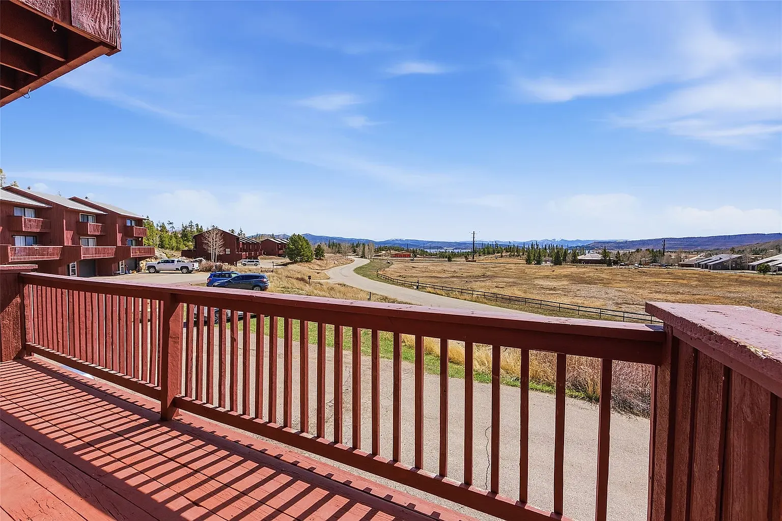 2 bed, 1.5 bath, 1100 sqft, $2,200 — Photo 4