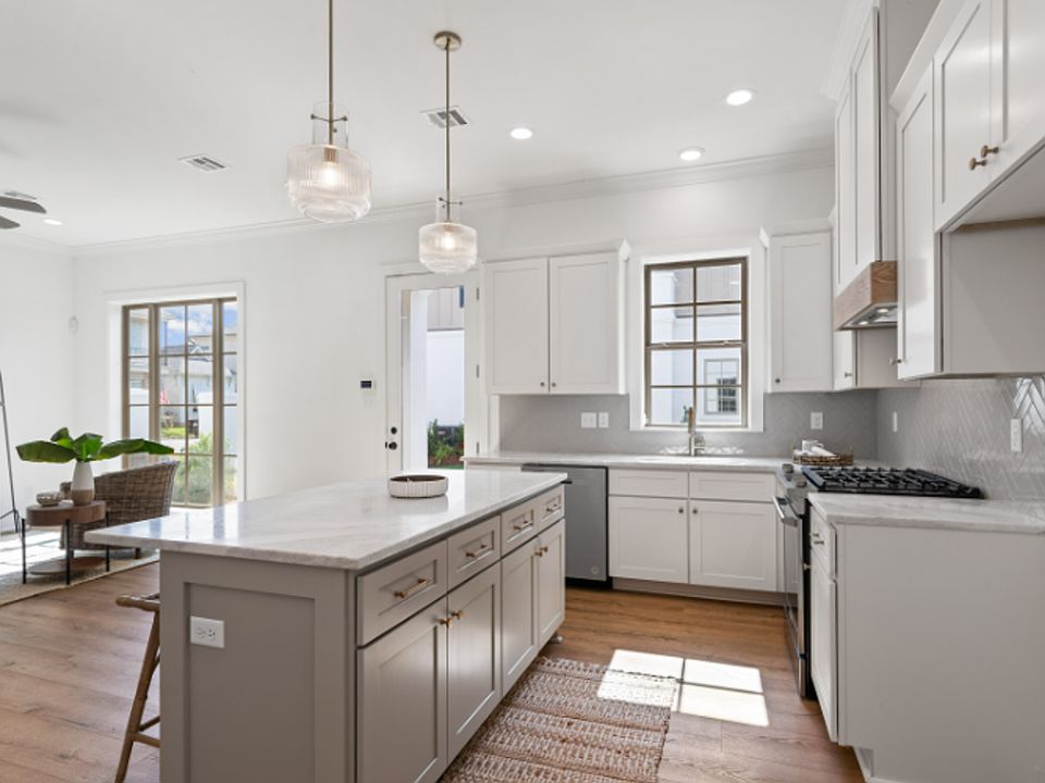 1st image of 115 Gaunt Ln #802