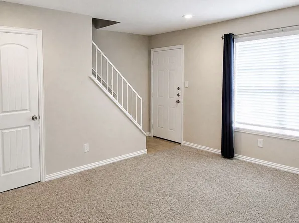 2016 Paisley Dr, Arlington, TX