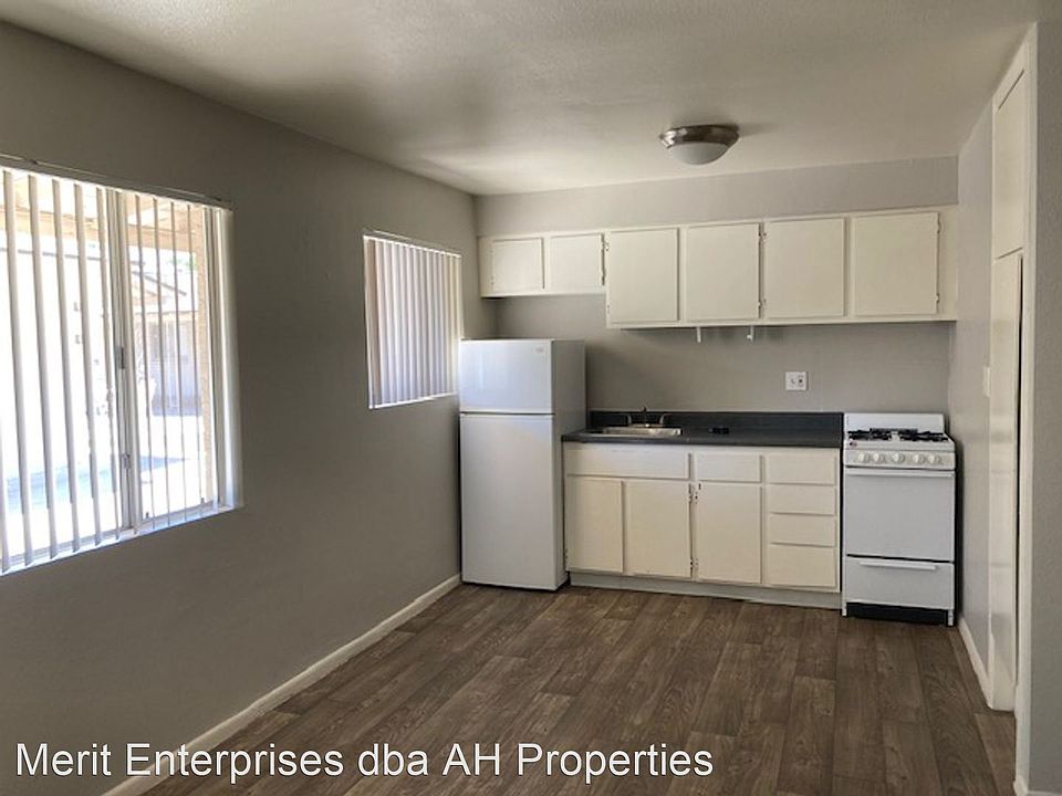 2nd image of 302 W Medlock Dr APT 9