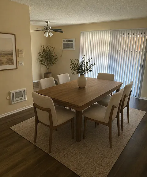Woodman Apartments — Photo 2