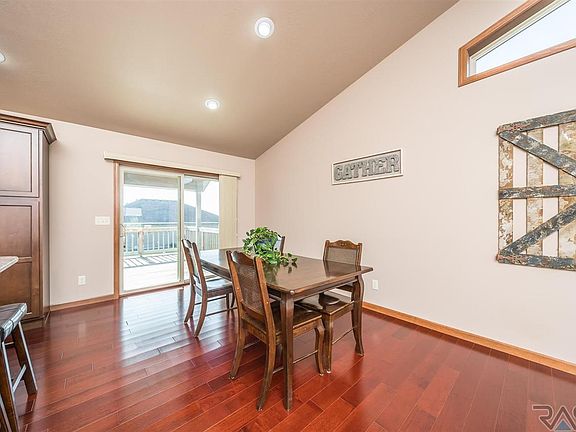 5th image of 5432 S Westwind Ave