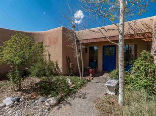 12 Monterey Rd, Santa Fe, NM 87508