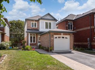 39 Bach Ave, Whitby, ON L1R 2M1