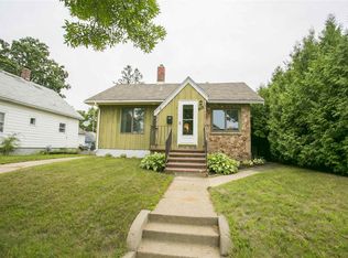 613 N 6th Ave, Wausau, WI 54401