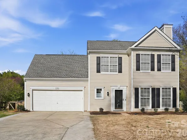 236 Aylesbury Ln, Indian Trail, NC 28079