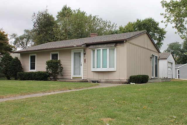 1st image of 746 Hiawatha Dr