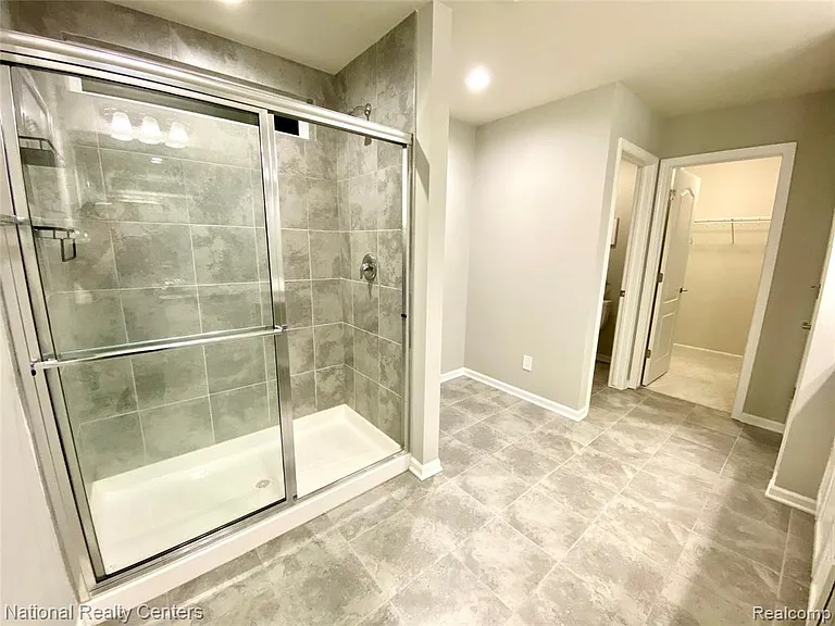 2835 Dillon Dr — Photo 18