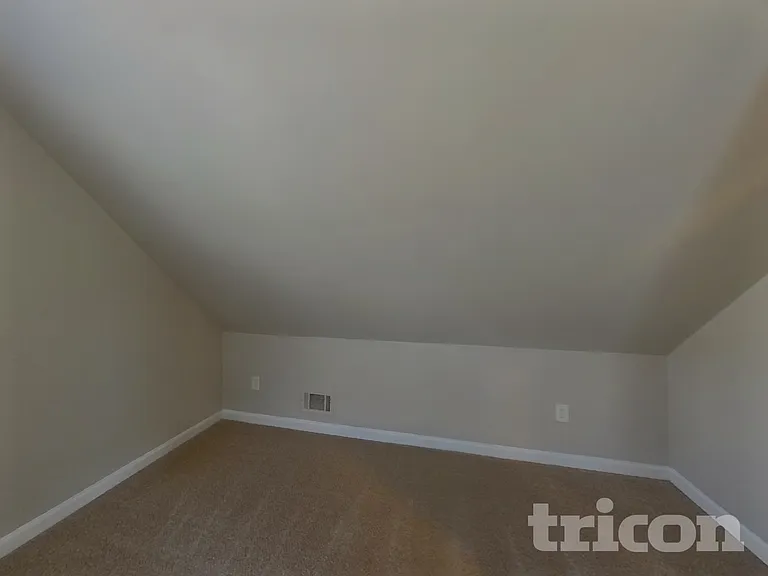 3912 Laurel Bend Dr — Photo 13