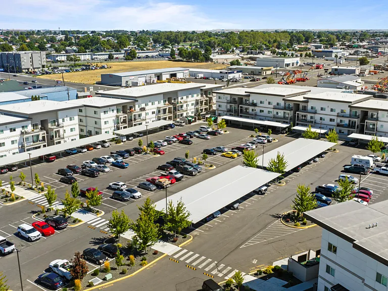 Columbia River Walk Apartments — Photo 72