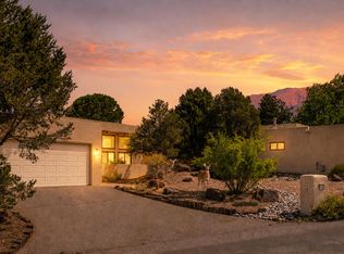 2008 Quail Run Dr NE, Albuquerque, NM 87122