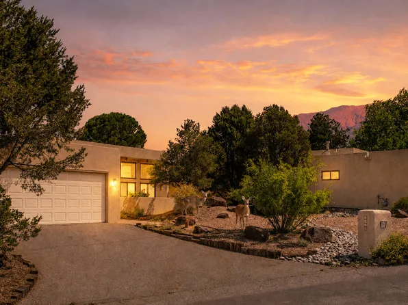 2008 Quail Run Dr NE, Albuquerque, NM 87122