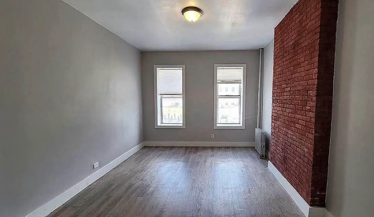 424 East 148th Street — Photo 1