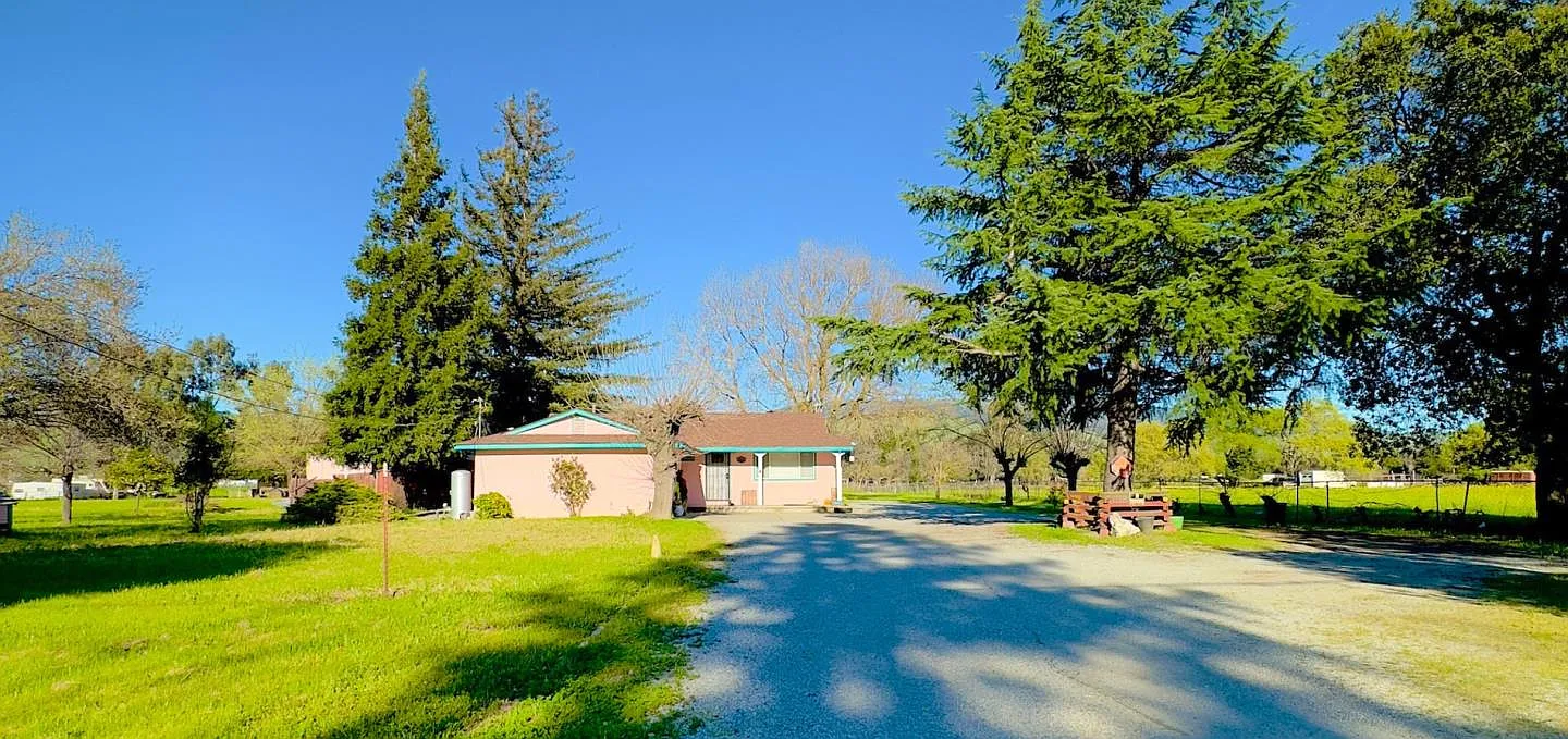 14100 Sycamore Ave photo 1