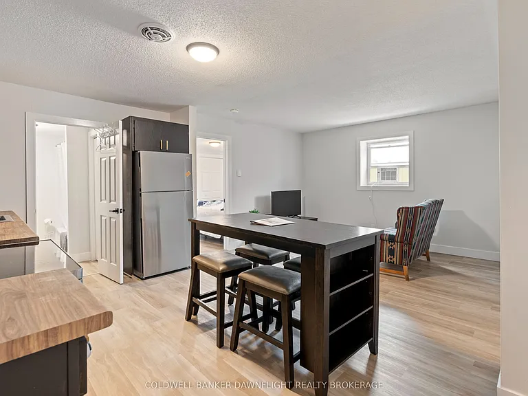 383 Main St S #4 — Photo 2