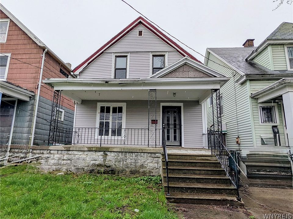 1st image of 249 Dewey Ave S