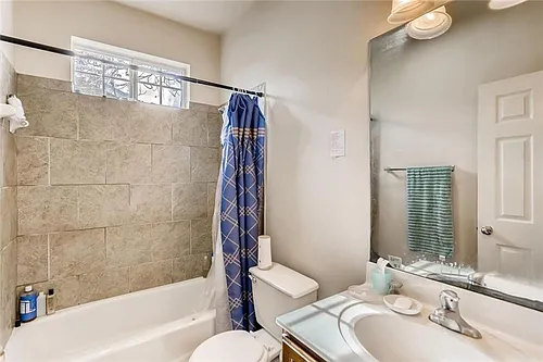5208 Martin Ave Photo 1