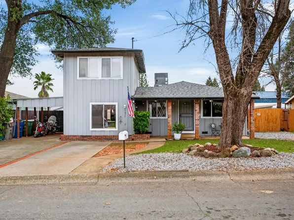 1877 Wheeler St, Redding, CA 96002