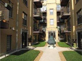 3012 W Addison St APT 2S, Chicago, IL 60618