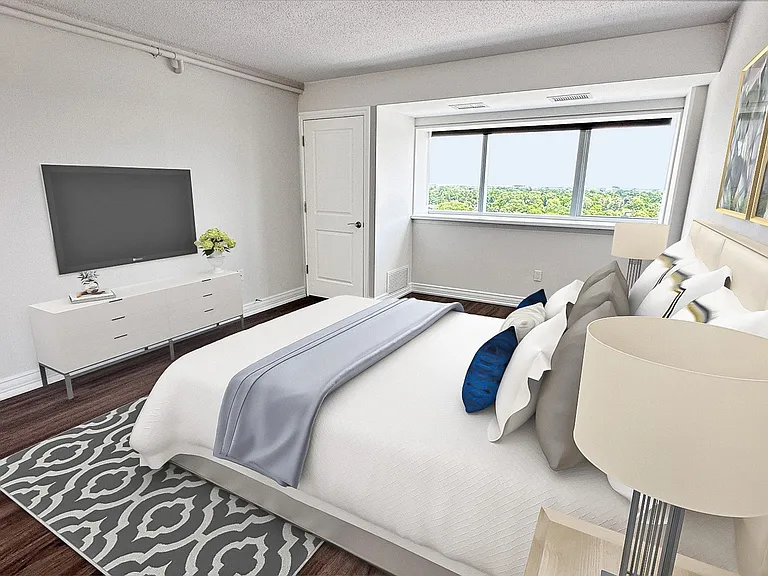 MASTER BEDROOM AND VIEWS / WINDOWS