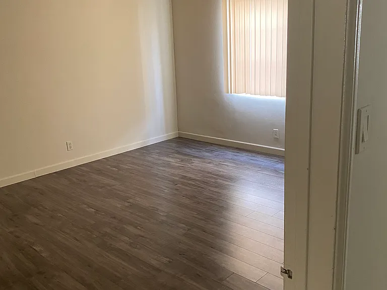 10967 Roebling Ave #2 — Photo 16