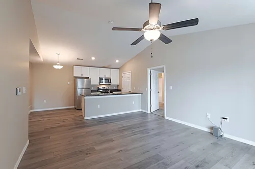 Floor plan 2 Bed, 2 Bath B